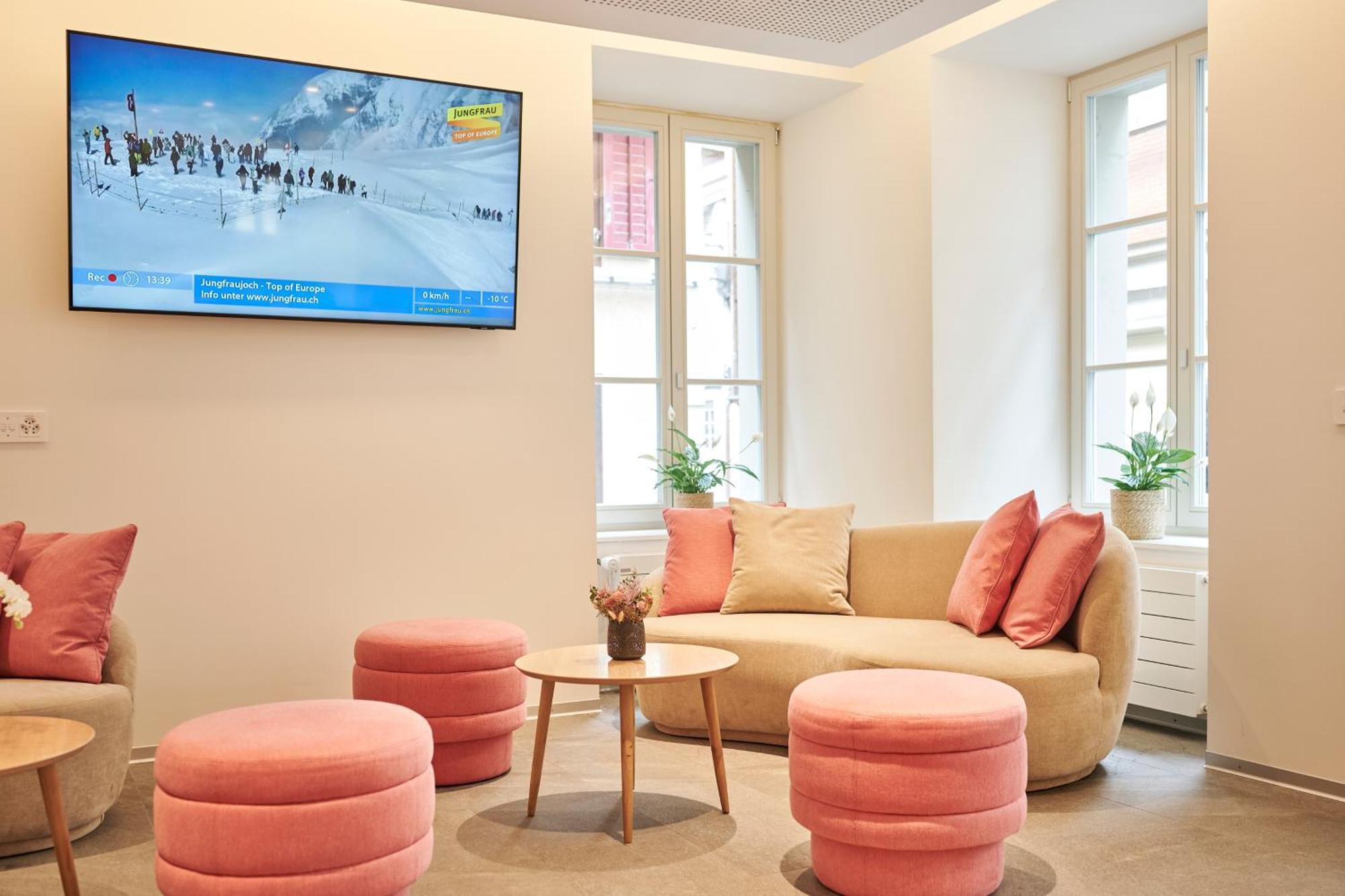 Aparthotel Krone - Self Check-In Unterseen ภายนอก รูปภาพ