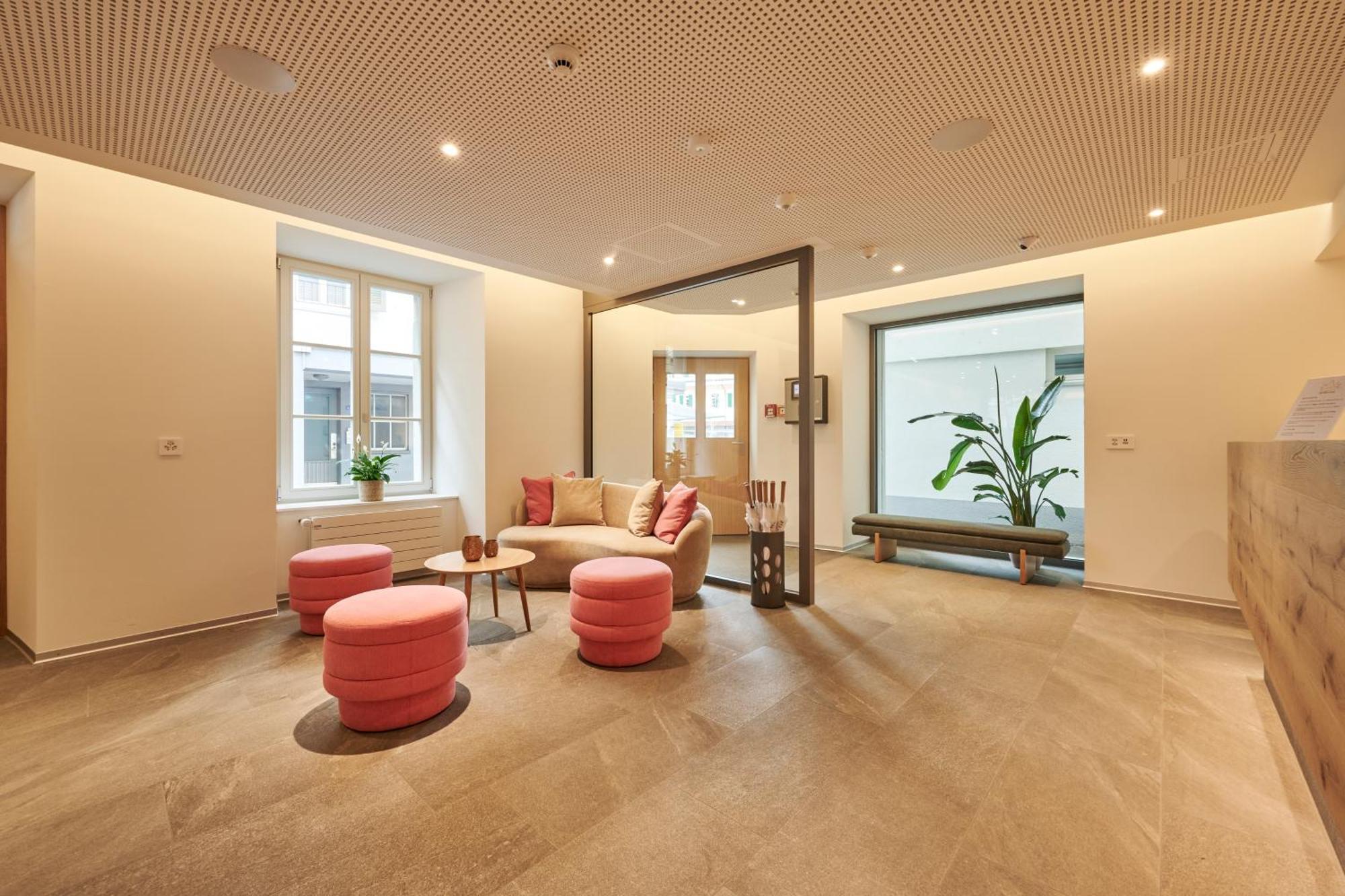 Aparthotel Krone - Self Check-In Unterseen ภายนอก รูปภาพ