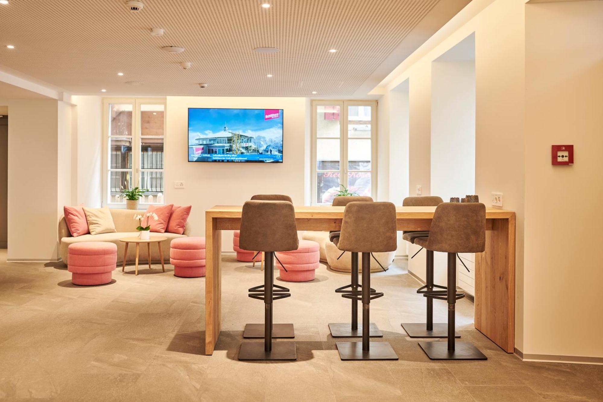 Aparthotel Krone - Self Check-In Unterseen ภายนอก รูปภาพ