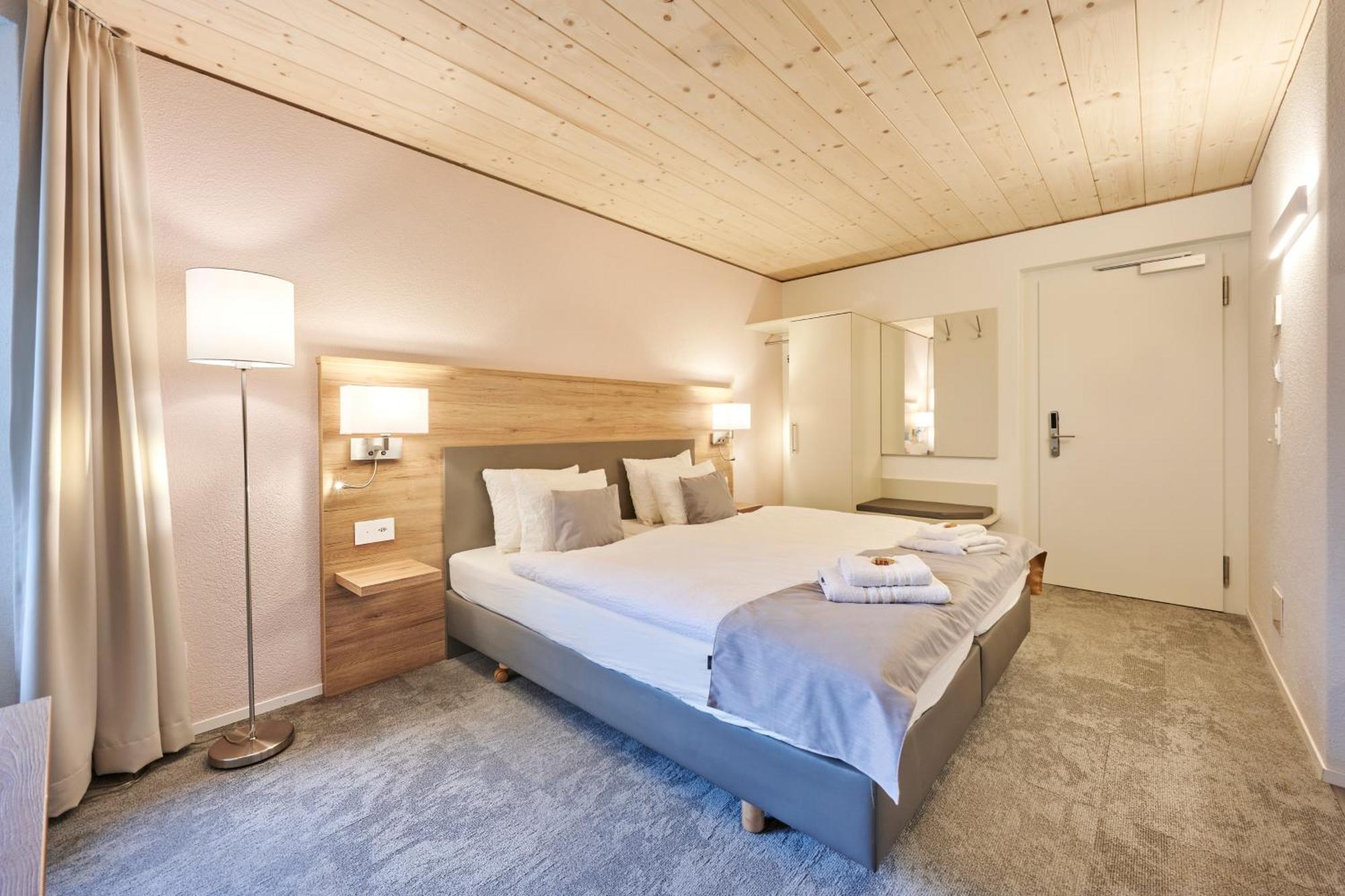 Aparthotel Krone - Self Check-In Unterseen ภายนอก รูปภาพ