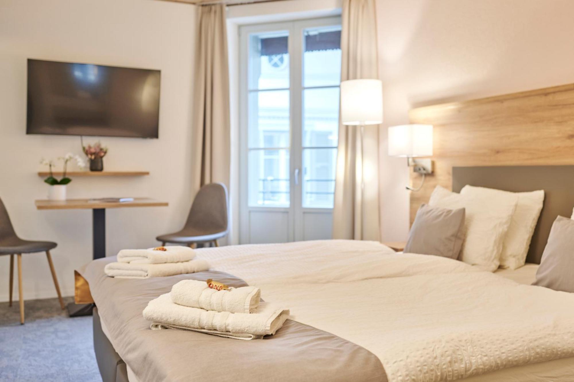 Aparthotel Krone - Self Check-In Unterseen ภายนอก รูปภาพ