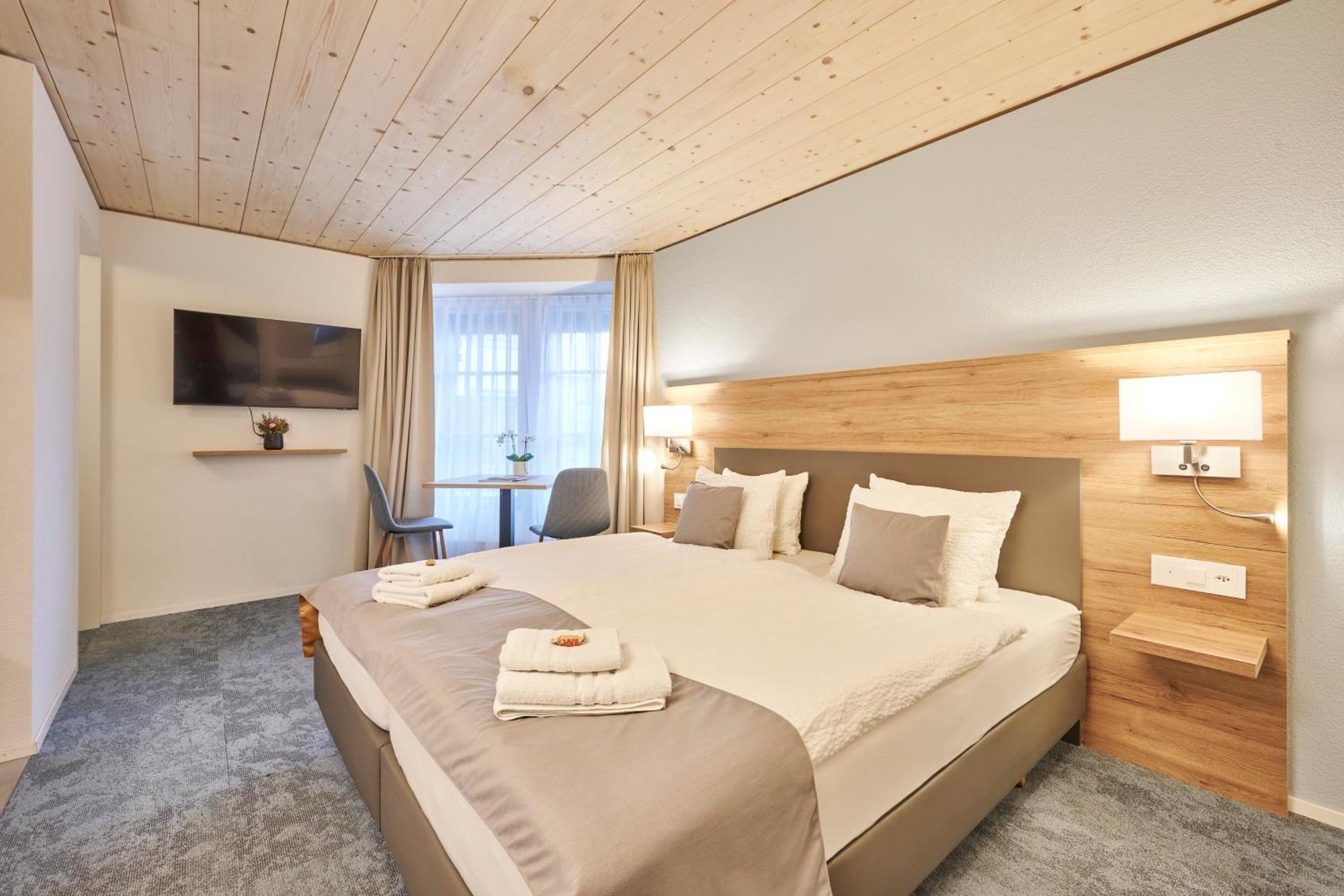Aparthotel Krone - Self Check-In Unterseen ภายนอก รูปภาพ